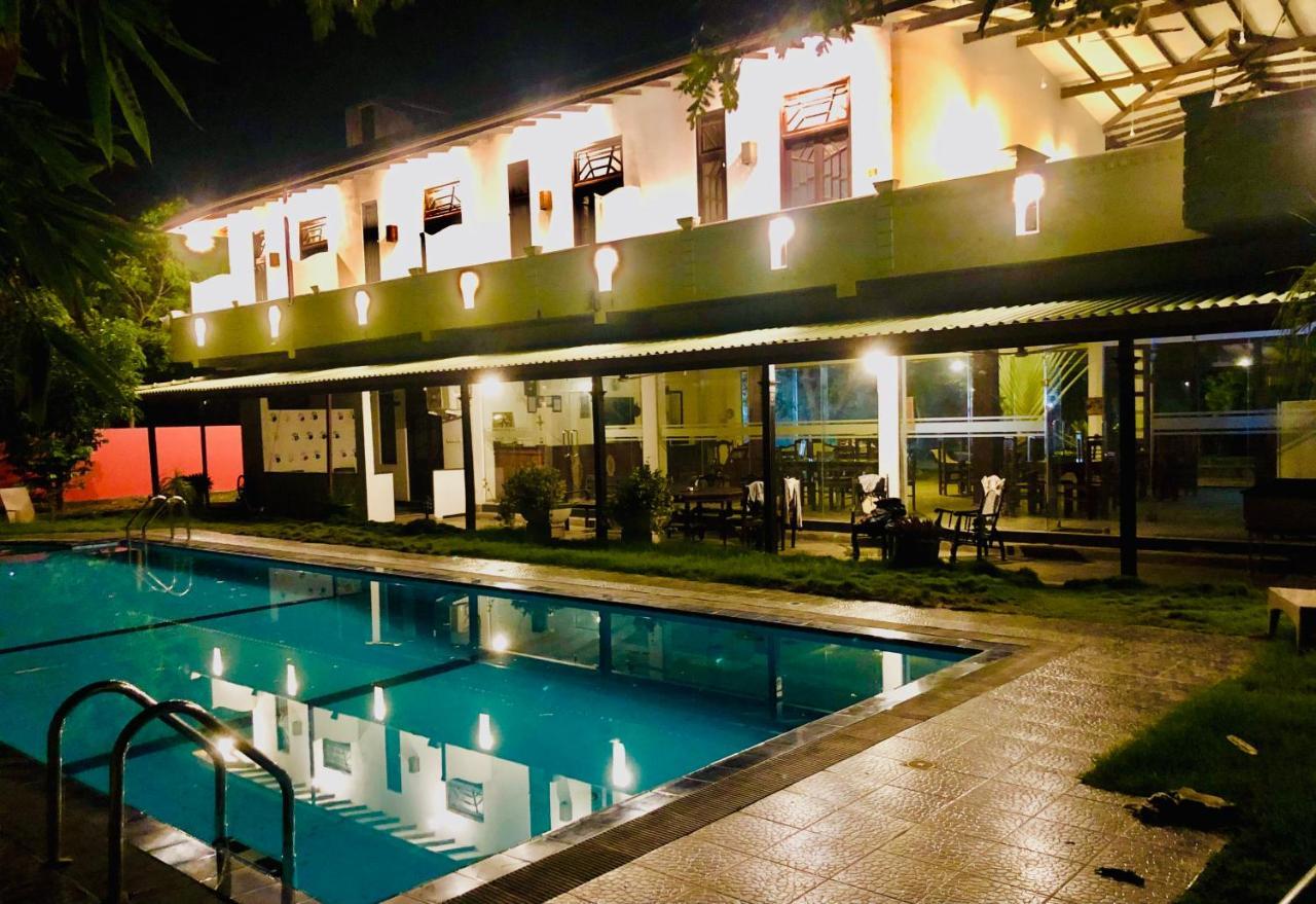 Saman Resort Yala ทิซซามาฮารามา ภายนอก รูปภาพ