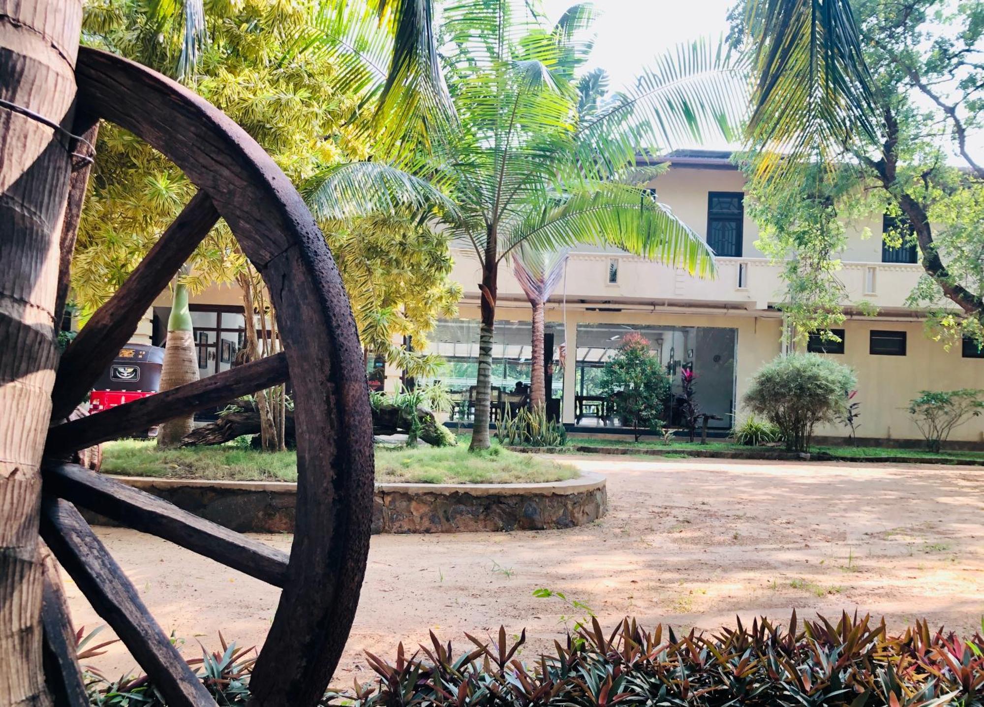 Saman Resort Yala ทิซซามาฮารามา ภายนอก รูปภาพ